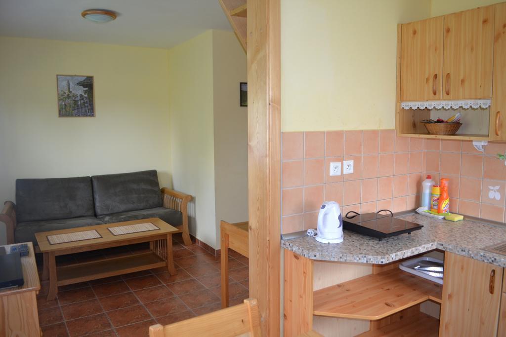 Chaty Pod Knizeci, Trojanovice Exteriör bild